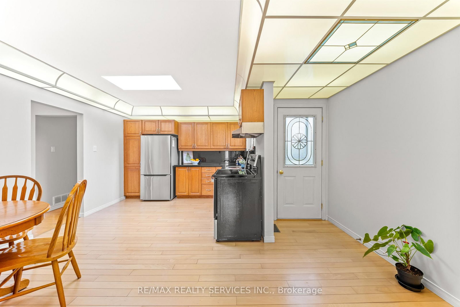 Detached House for sale at 71 Belmont Drive, Brampton, Ontario, L6T 2K5 - Avondale - MLS: W13017266