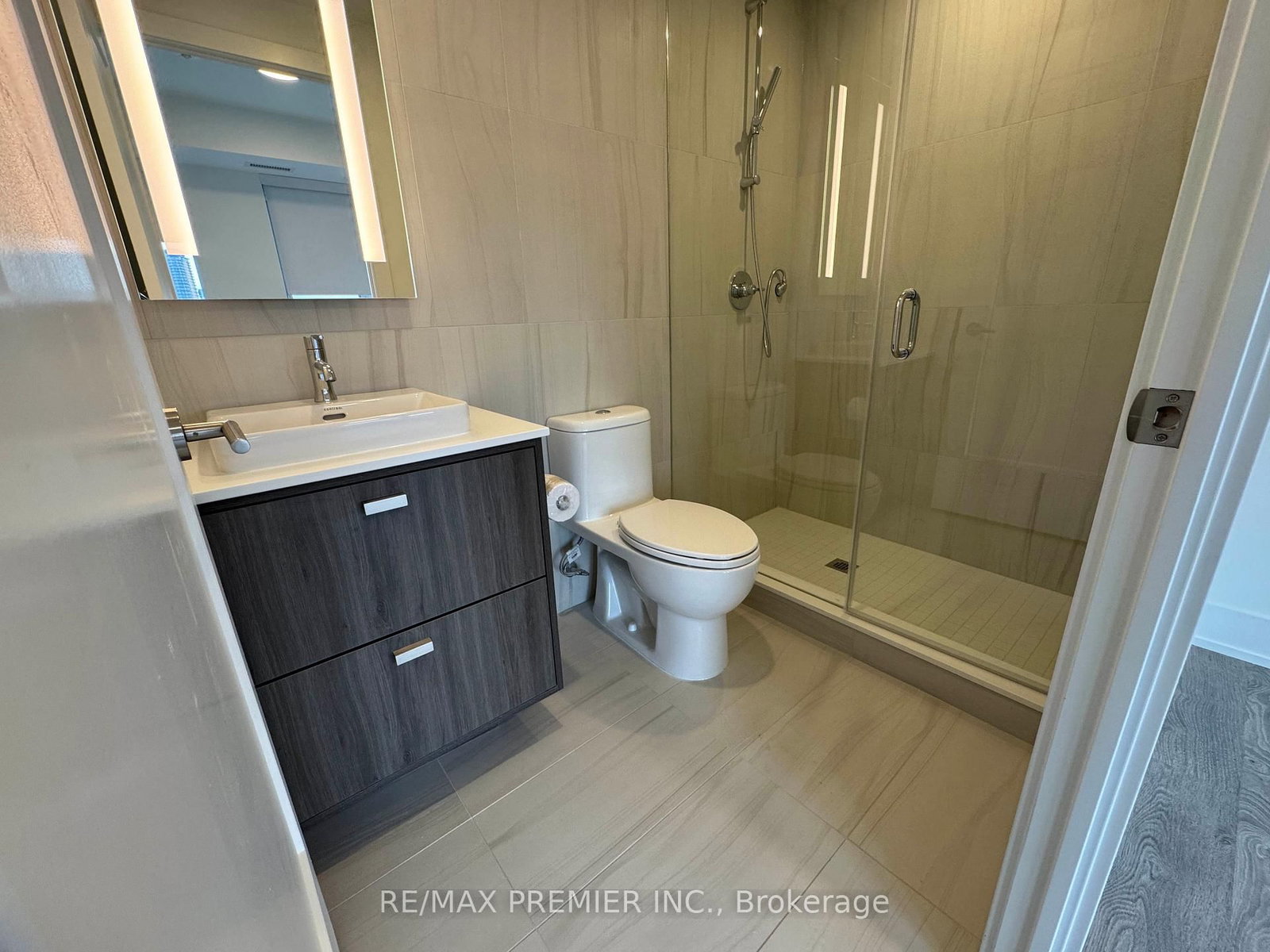 858 Dupont Street, Unit 405 - Photo 10