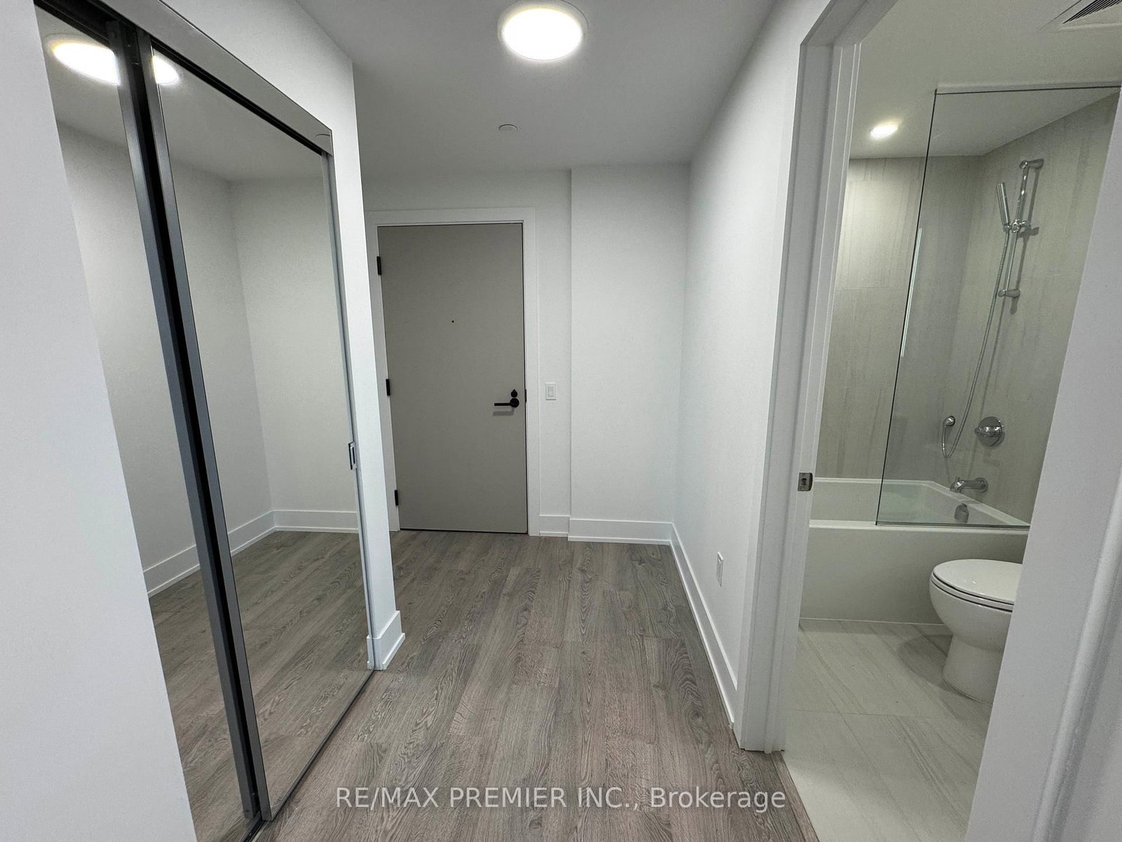 858 Dupont Street, Unit 405 - Photo 2