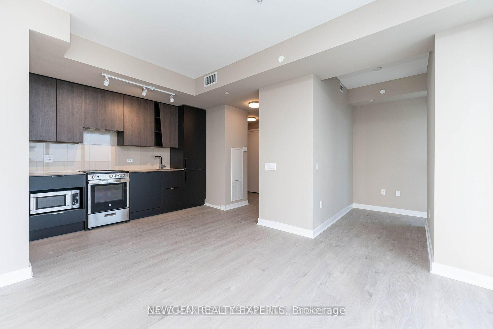 3900 Confederation Parkway, Unit 5204 - Photo 10
