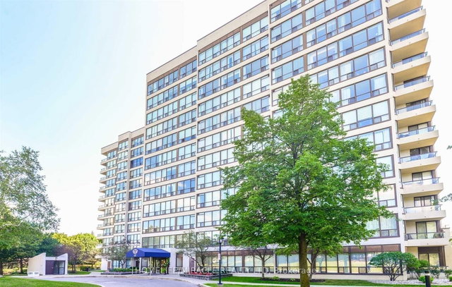 902 - 12 Laurelcrest Street