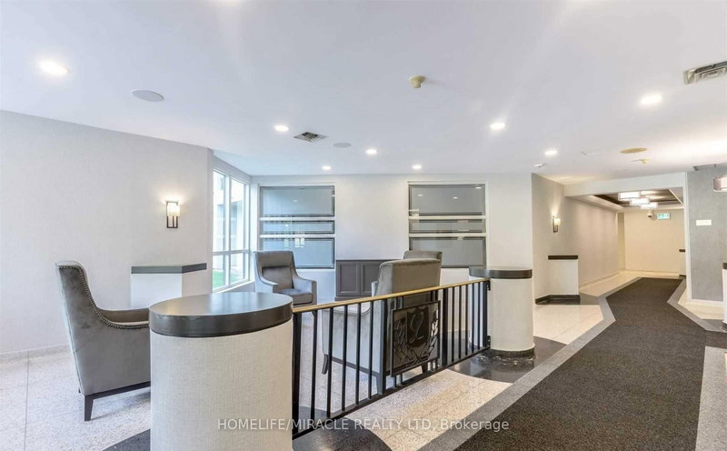 902 - 12 Laurelcrest St, Brampton, L6S 5Y4 | Image 3