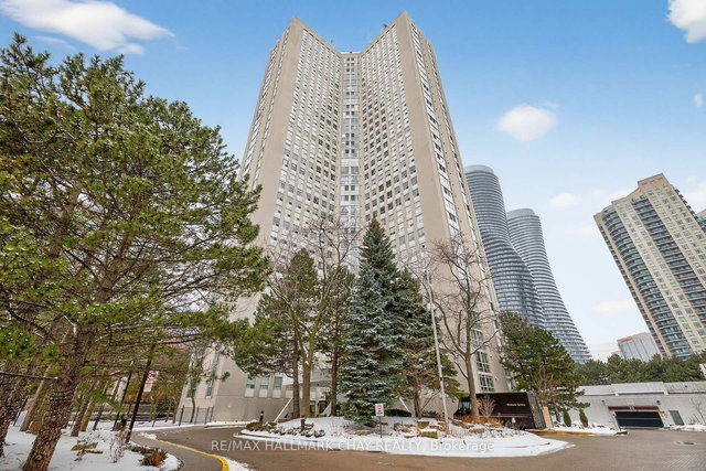 501 - 3650 Kaneff Crescent