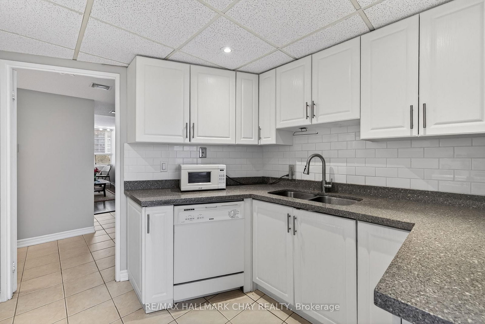 3650 Kaneff Crescent, Unit 501 - Photo 12