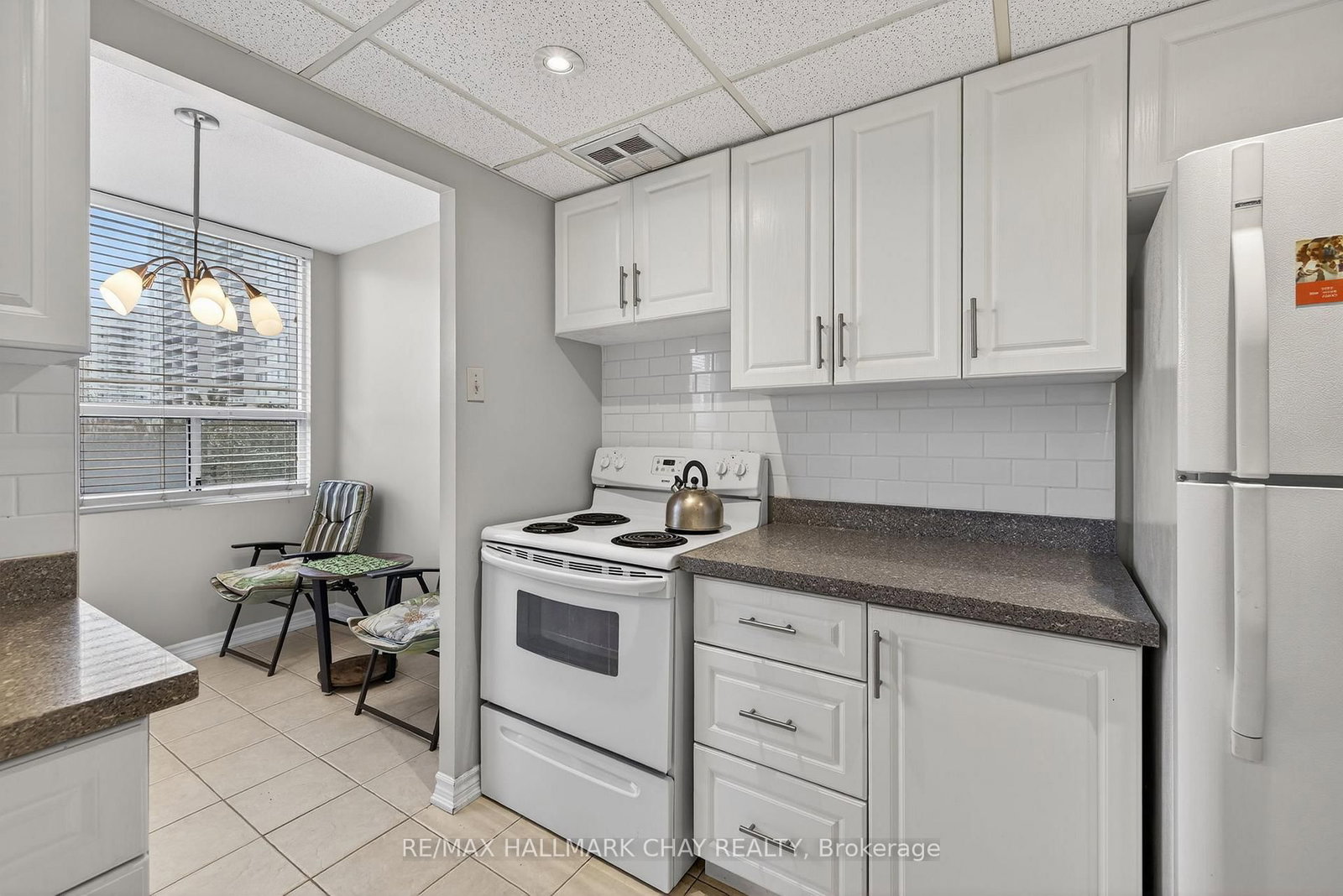 3650 Kaneff Crescent, Unit 501 - Photo 13