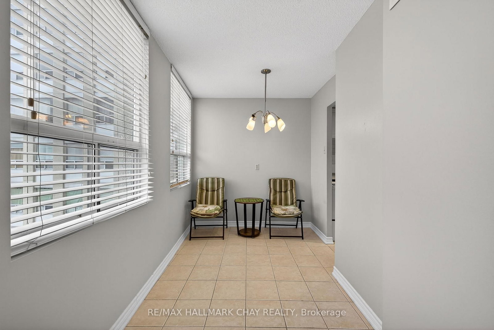 3650 Kaneff Crescent, Unit 501 - Photo 16