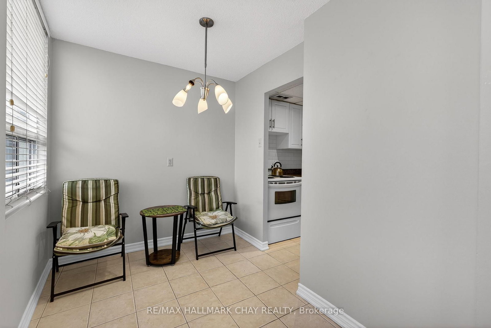 3650 Kaneff Crescent, Unit 501 - Photo 17