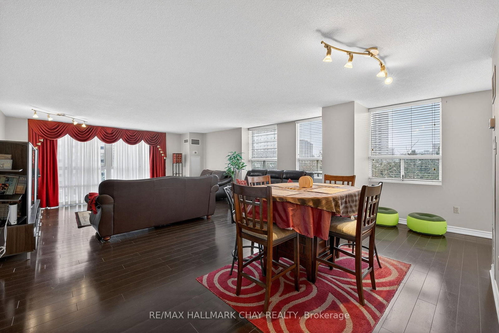 3650 Kaneff Crescent, Unit 501 - Photo 18