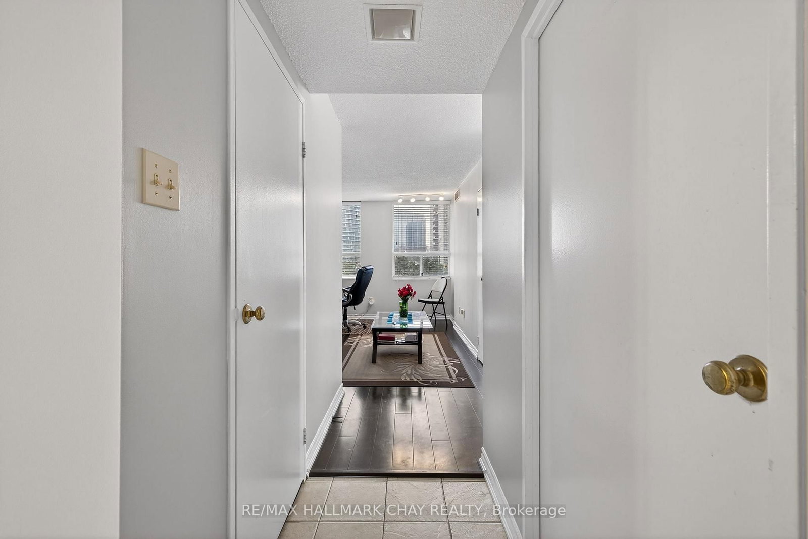 3650 Kaneff Crescent, Unit 501 - Photo 24