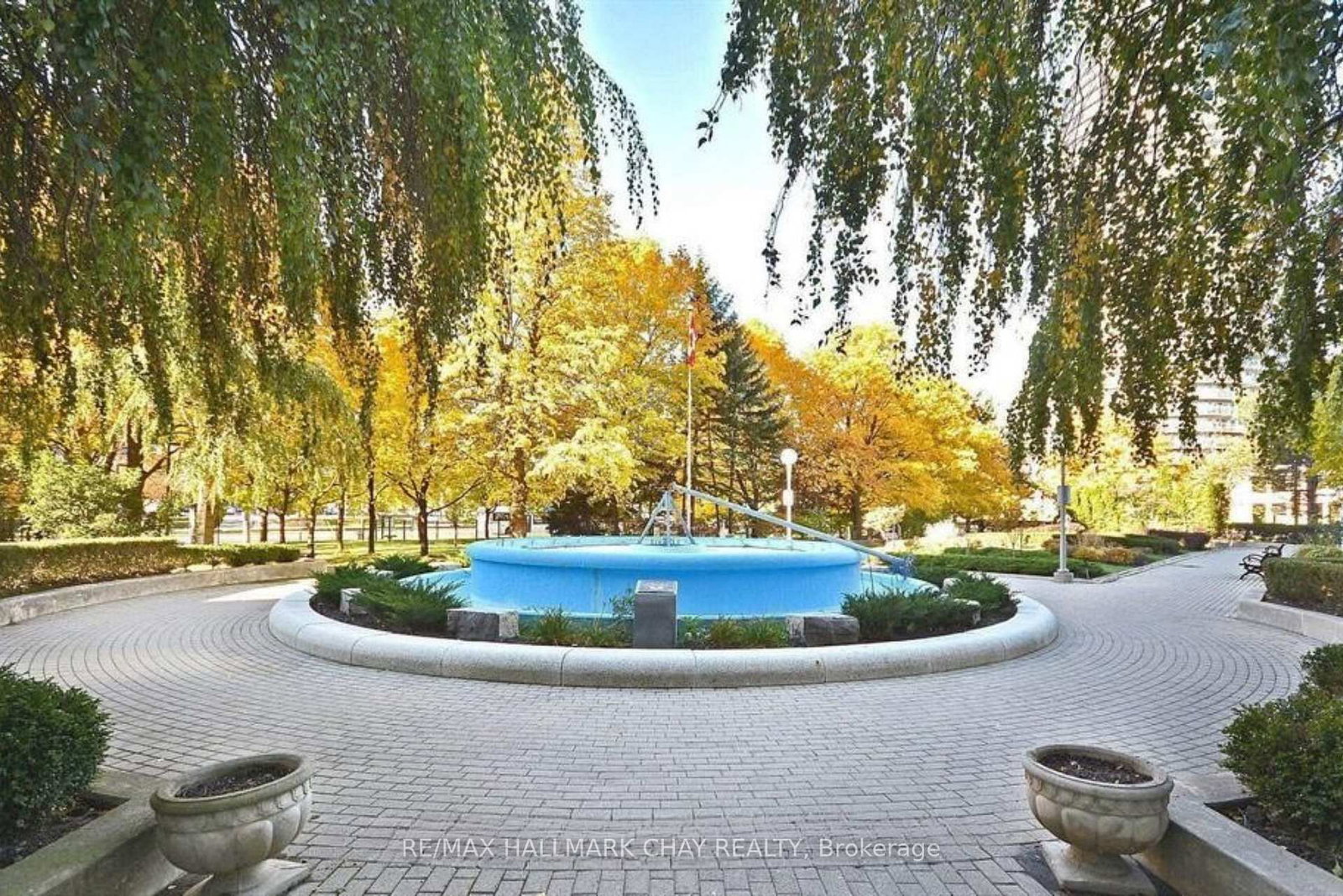 3650 Kaneff Crescent, Unit 501 - Photo 43