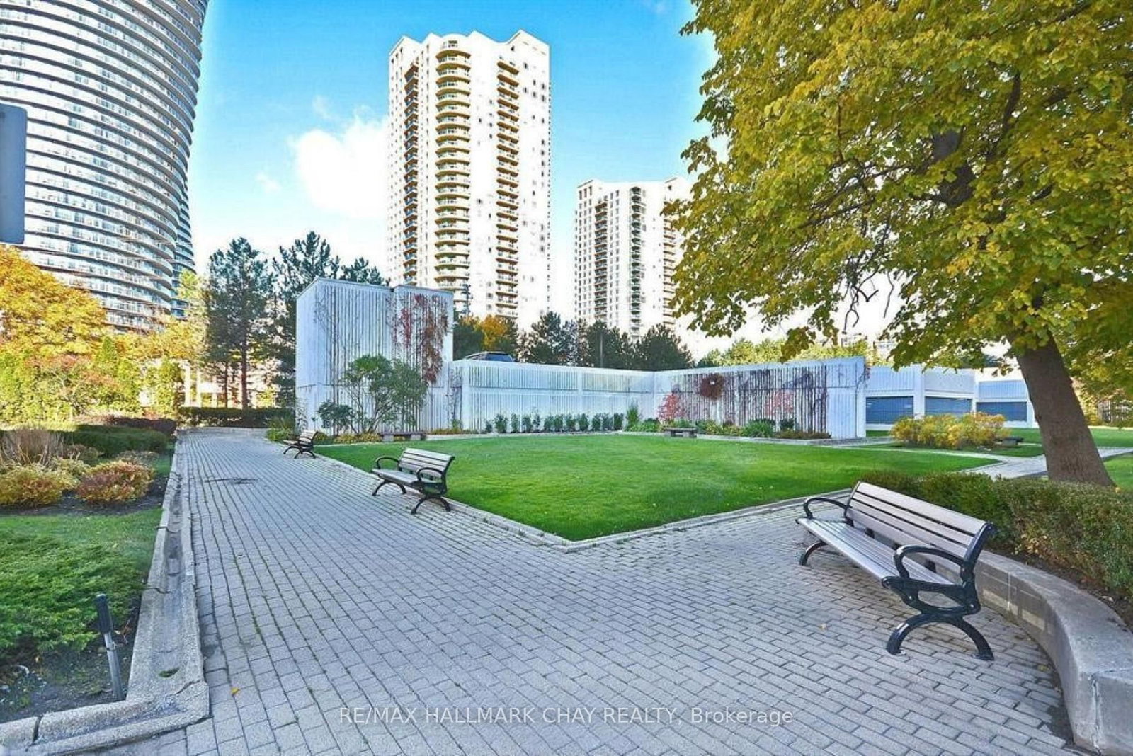 3650 Kaneff Crescent, Unit 501 - Photo 45