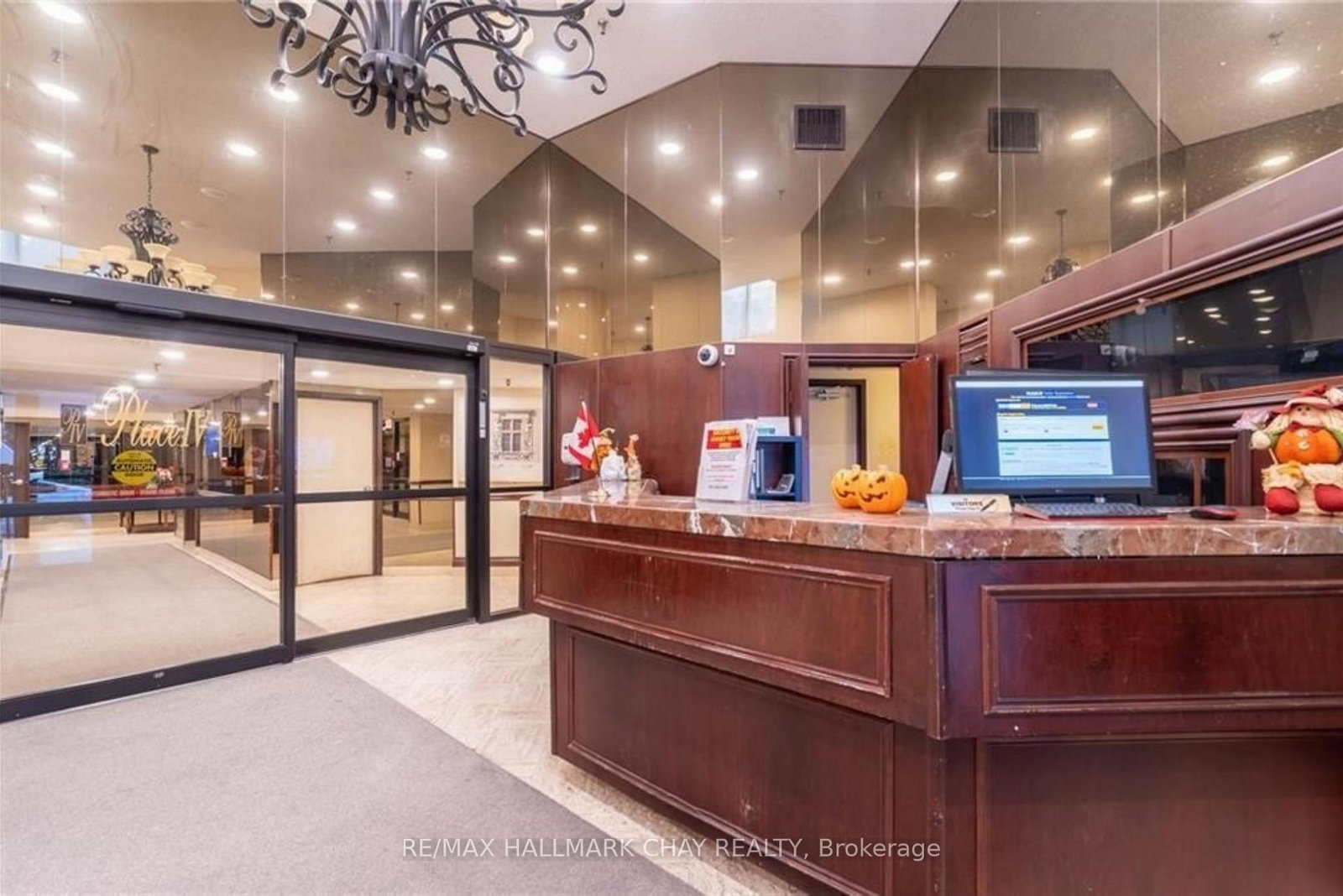 3650 Kaneff Crescent, Unit 501 - Photo 6