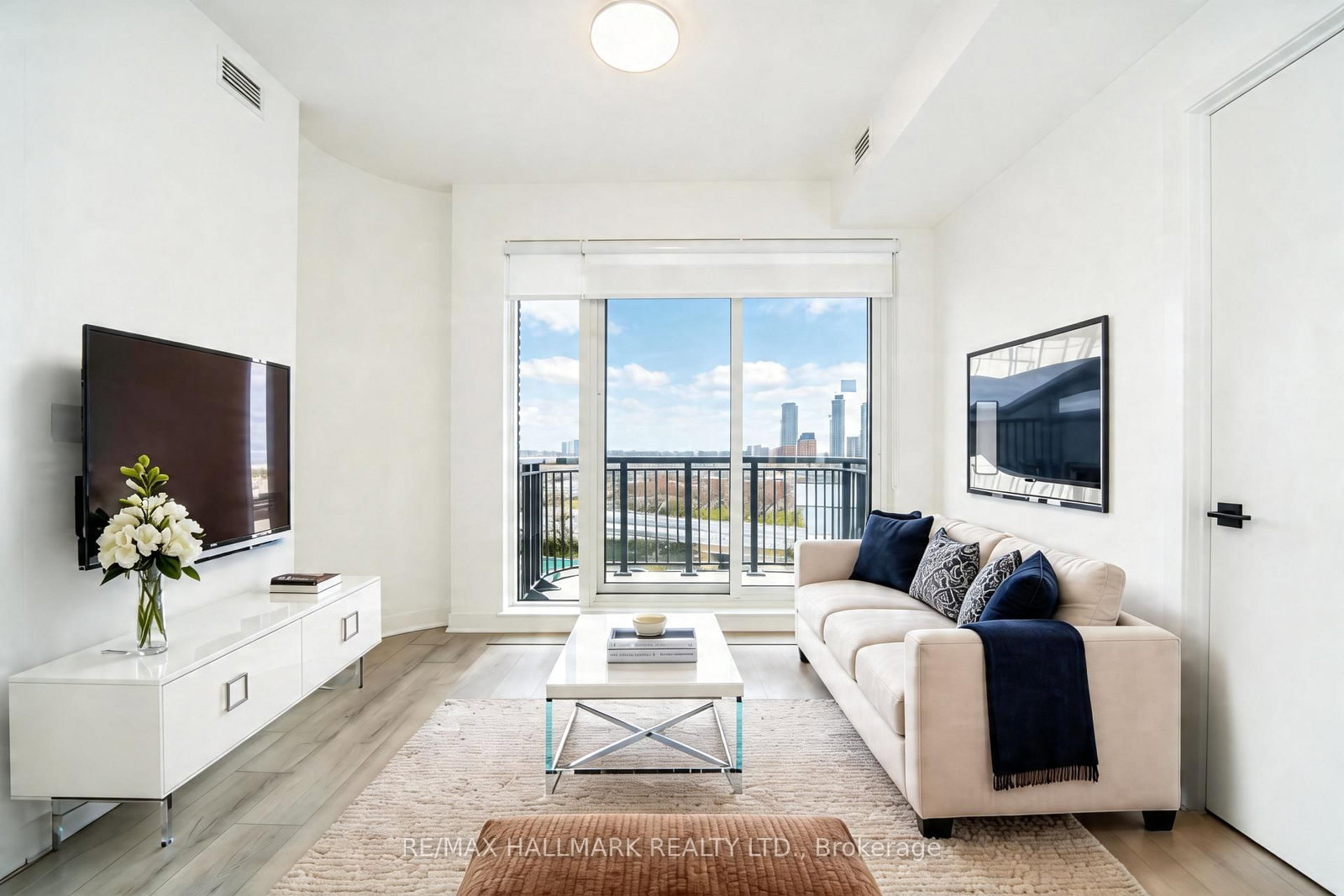 1185 Dupont Street, Unit 427 - Photo 2