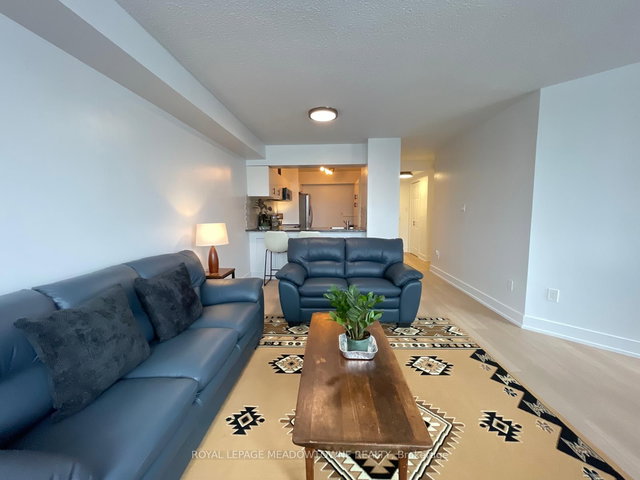 #309 - 236 Albion Road