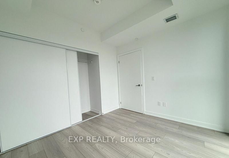 1007 The Queensway Way, Unit 505 - Photo 10