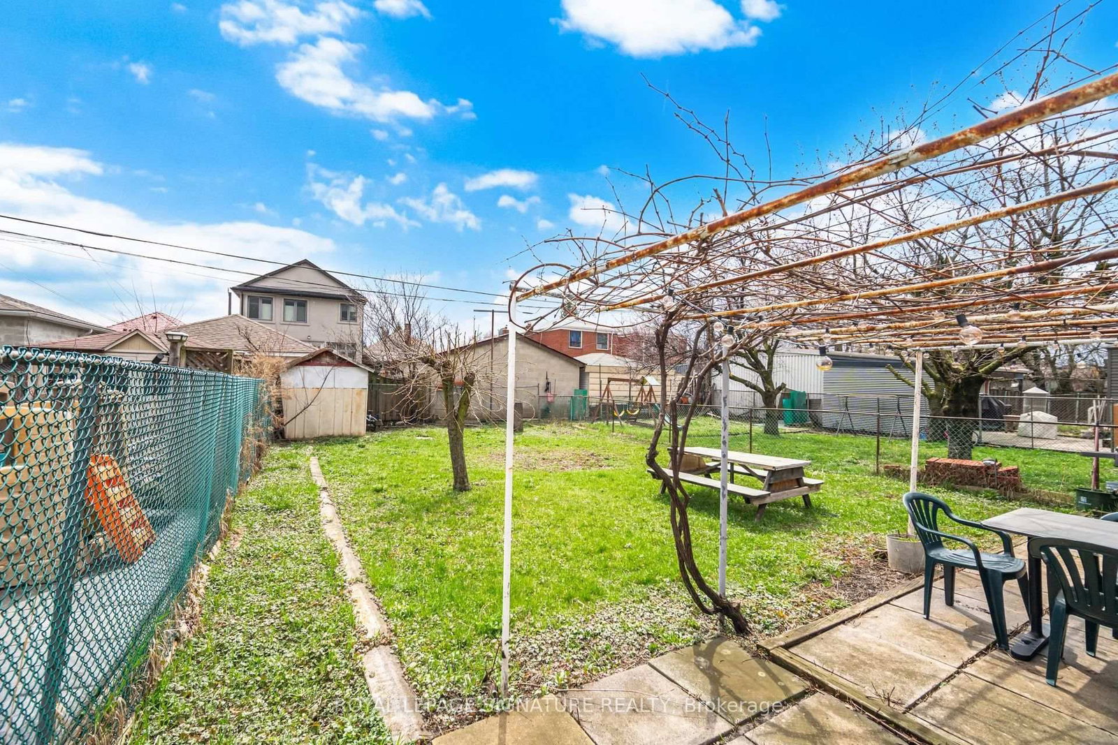 77 Ypres Road - Photo 43