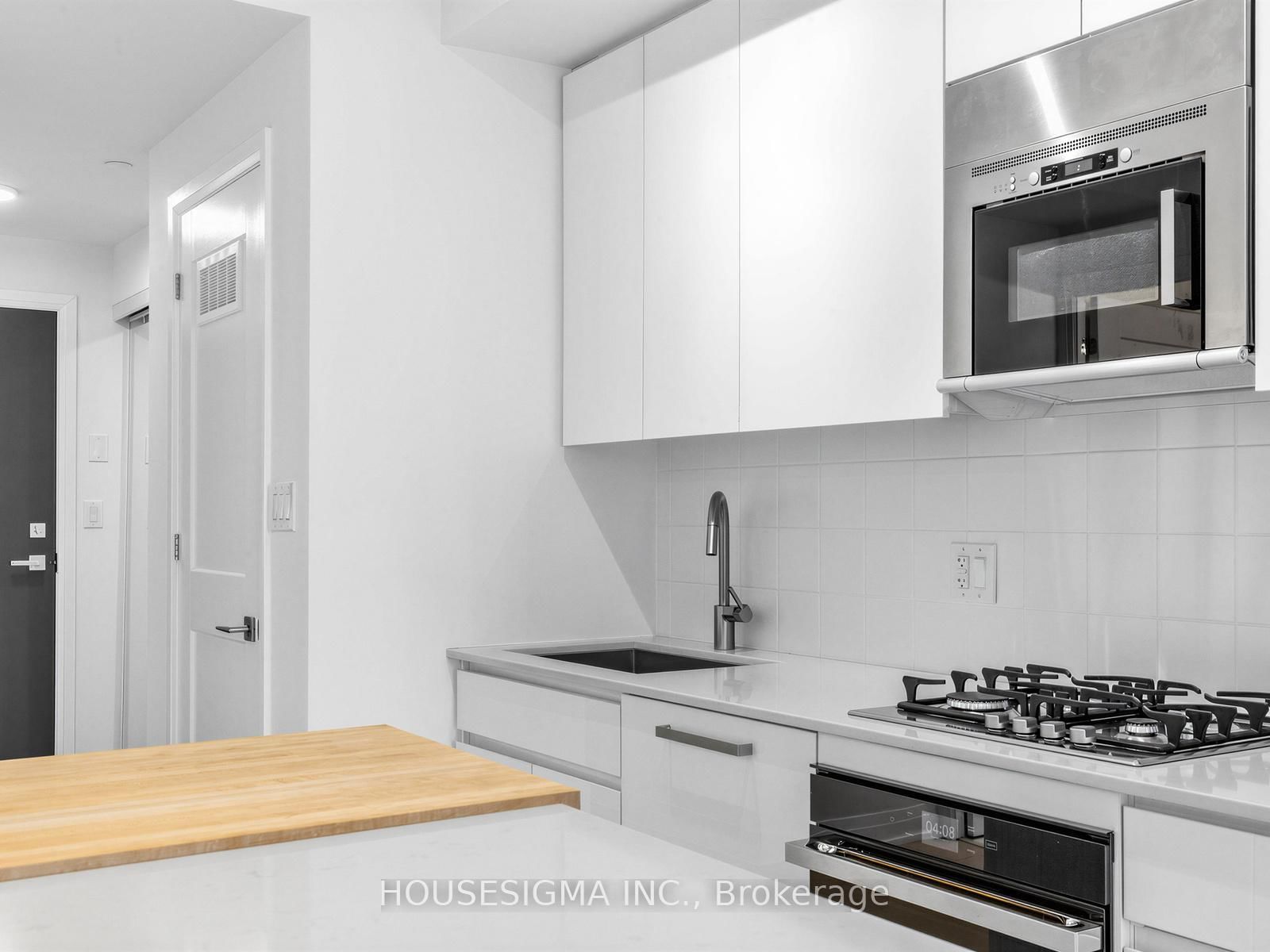 430 Roncesvalles Avenue, Unit 215 - Photo 9