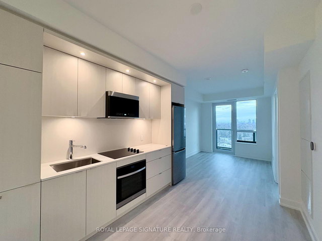 1810 - 60 Central Park Road Way