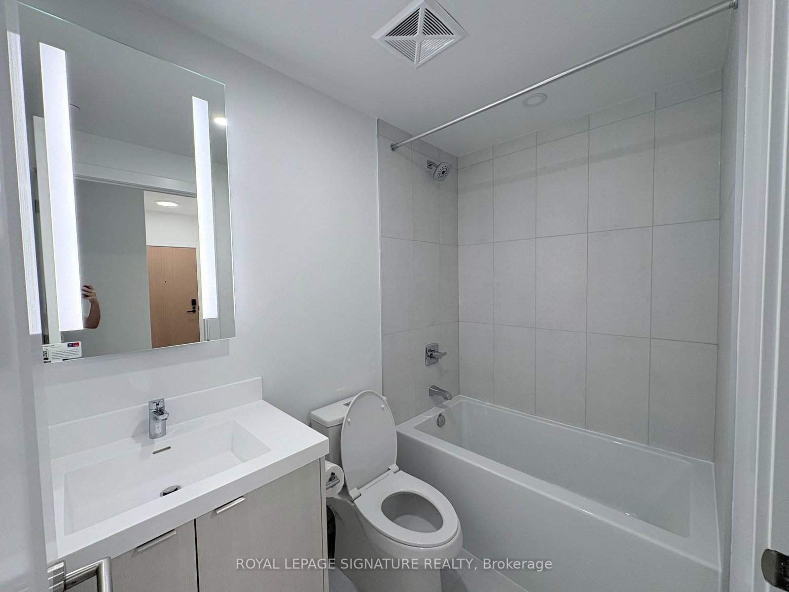 60 Central Park Road Way, Unit 1810 - Photo 8