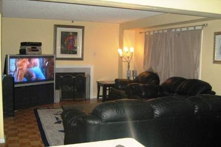 12 Linderwood Dr, Brampton, L7A1R7 | Image 2
