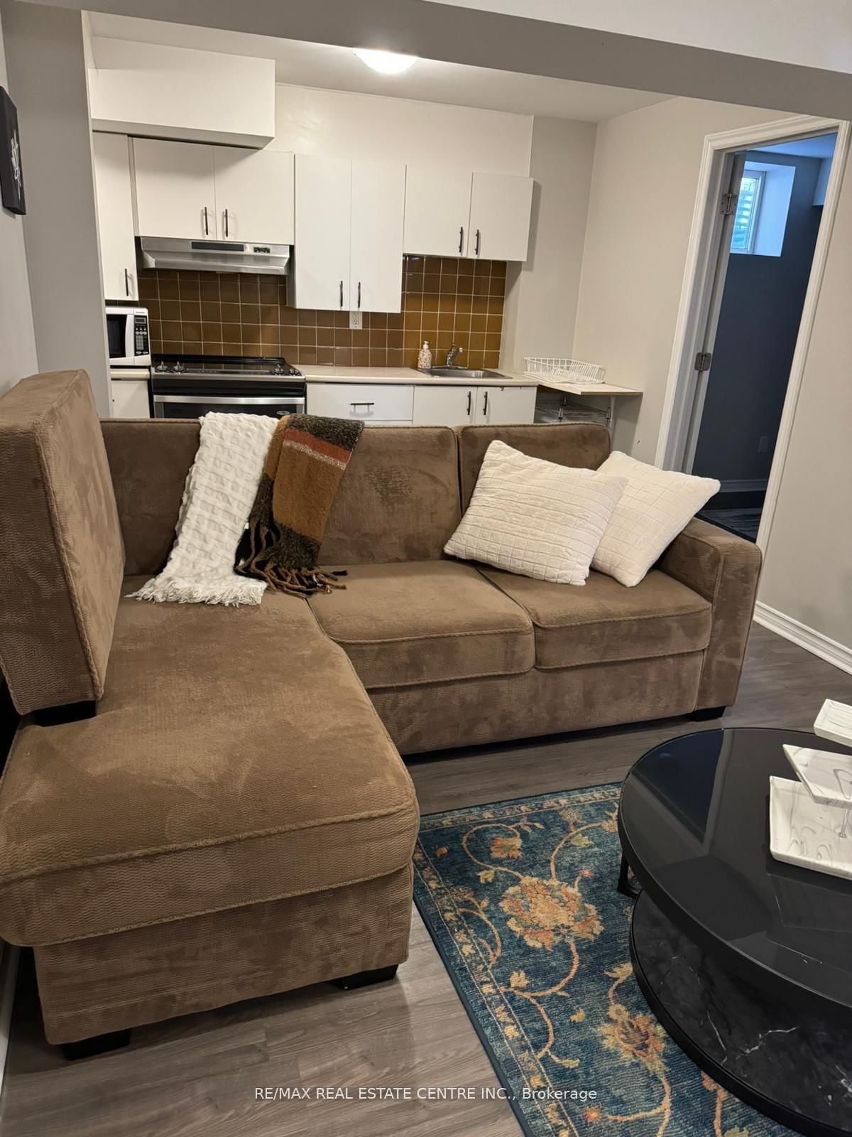 665 Gibson Crescent, Unit BASEMENT - Photo 3