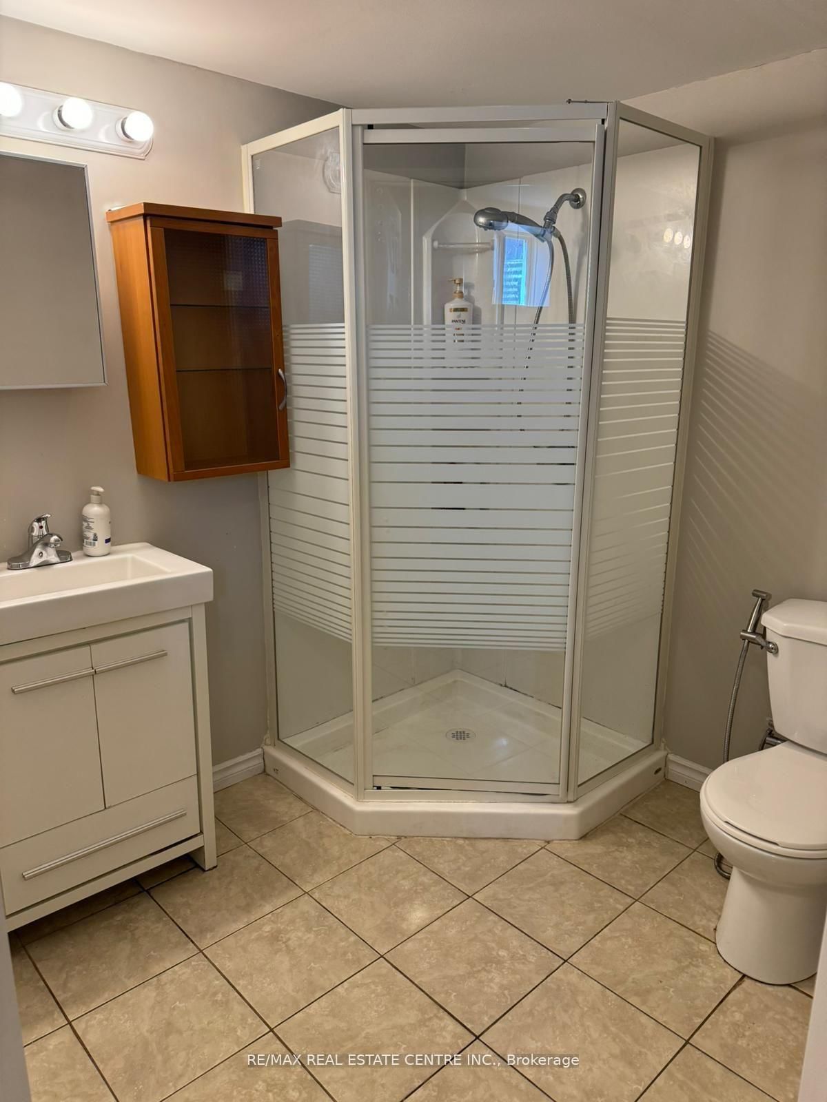 665 Gibson Crescent, Unit BASEMENT - Photo 7