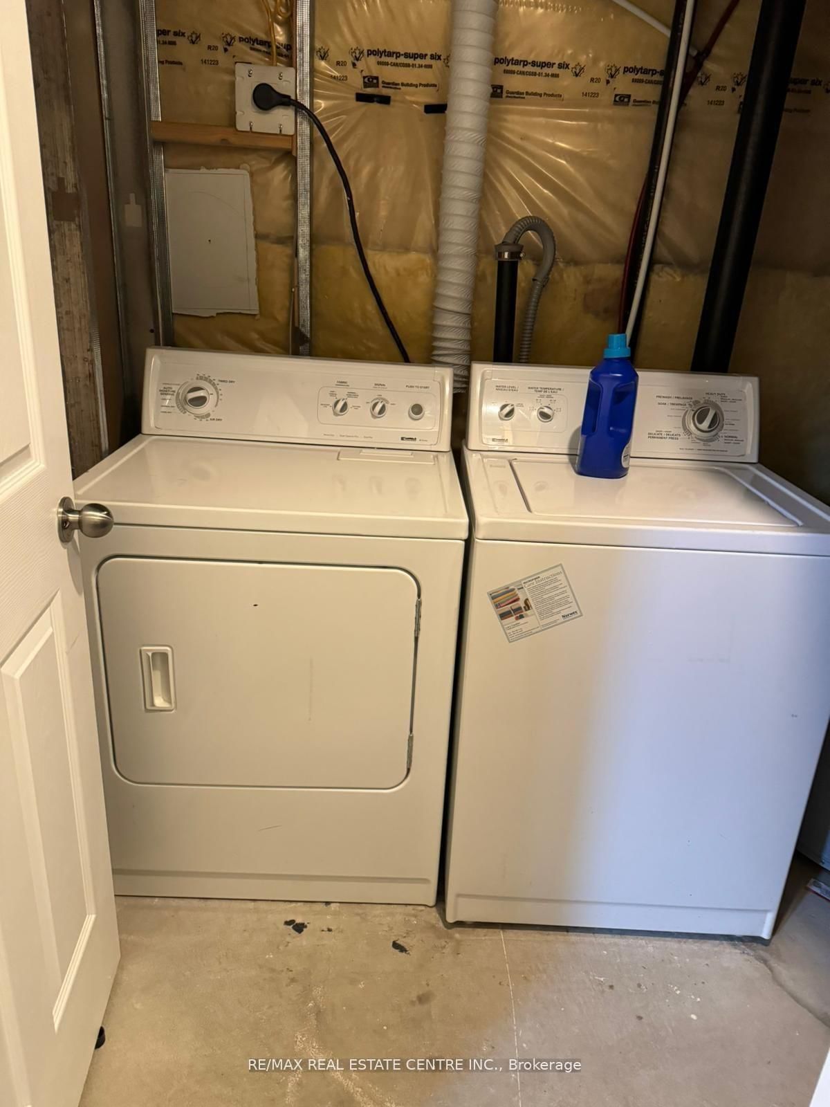 665 Gibson Crescent, Unit BASEMENT - Photo 8