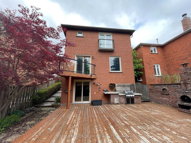 Lower - 5555 Lockengate Crt, Mississauga, L5R 3M8 | Image 2