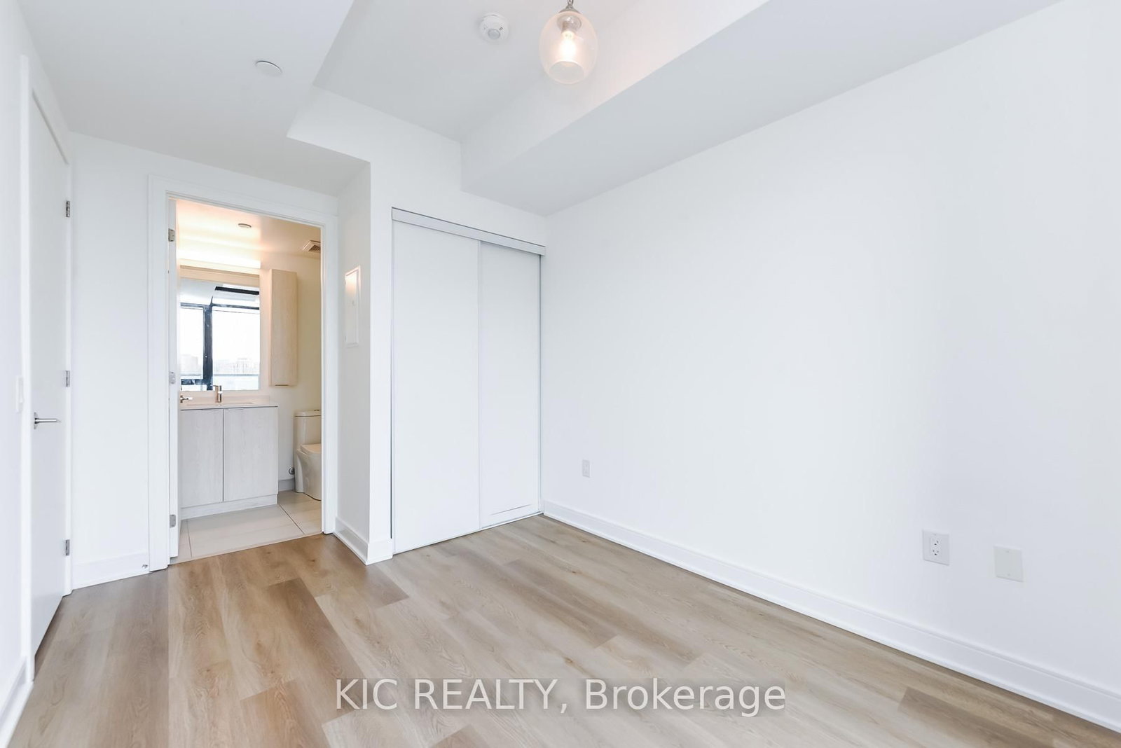 86 Dundas St. Street E, Unit 323 - Photo 22