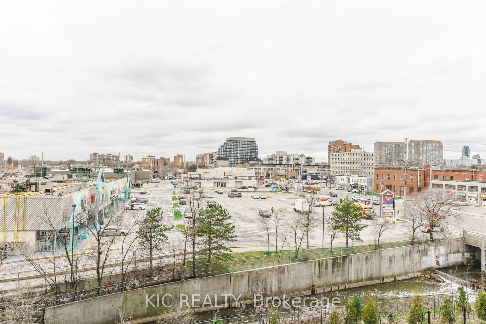 86 Dundas St. Street E, Unit 323 - Photo 31