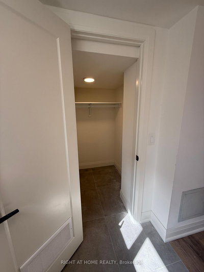 1B-15 Arrowsmith Avenue, Toronto, Ontario image-0-3