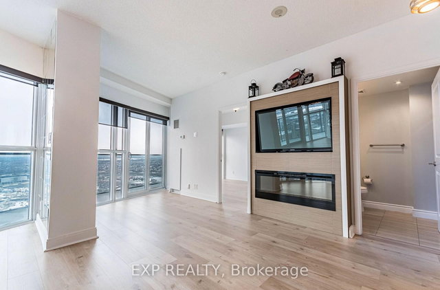 4004 - 60 Absolute Avenue