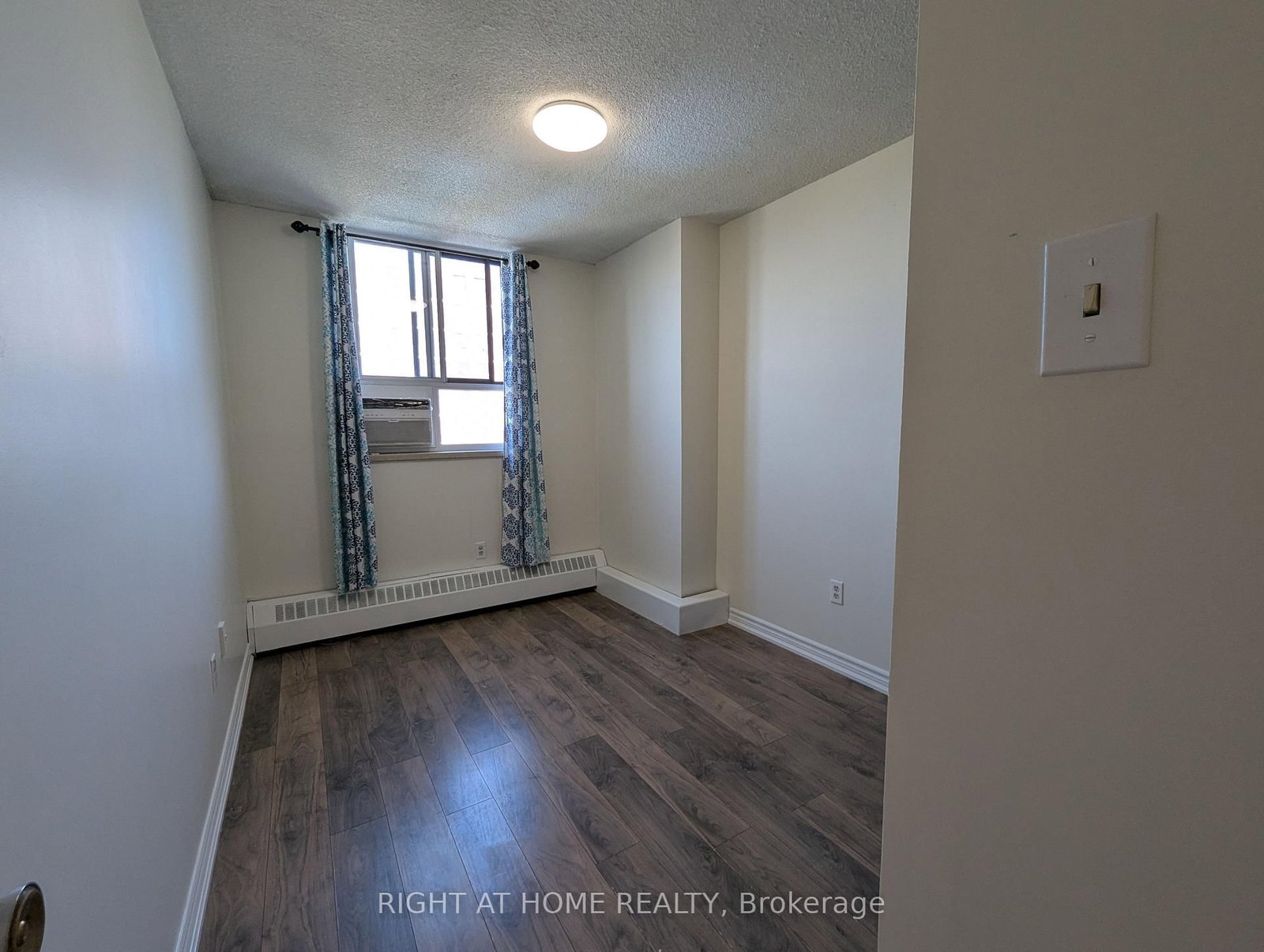 1615 Bloor Street N, Unit 708 - Photo 11