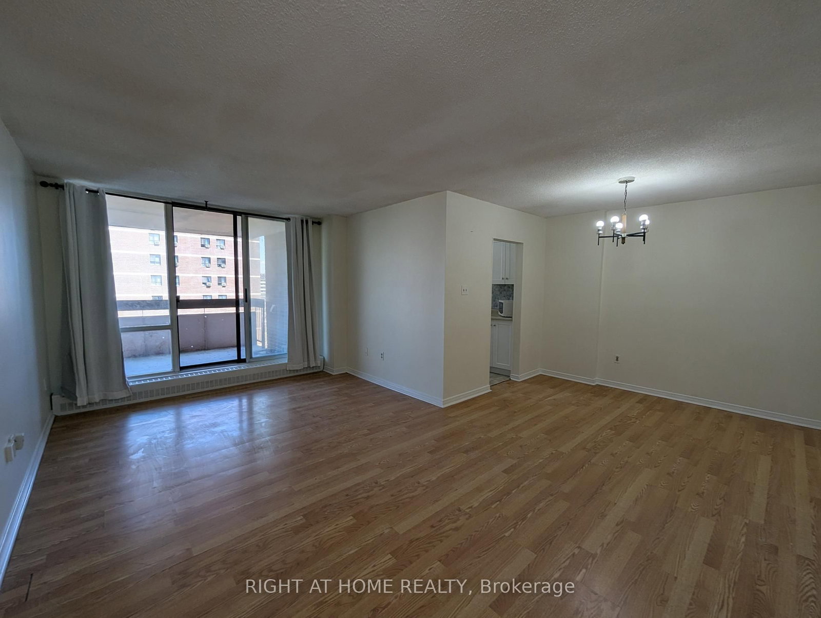 1615 Bloor Street N, Unit 708 - Photo 5