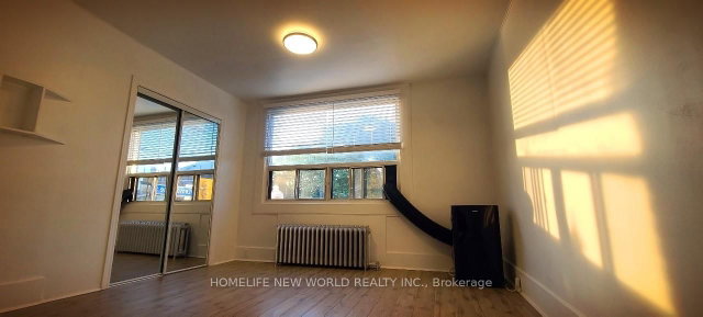2fl Apt - 1351 St Clair Avenue W