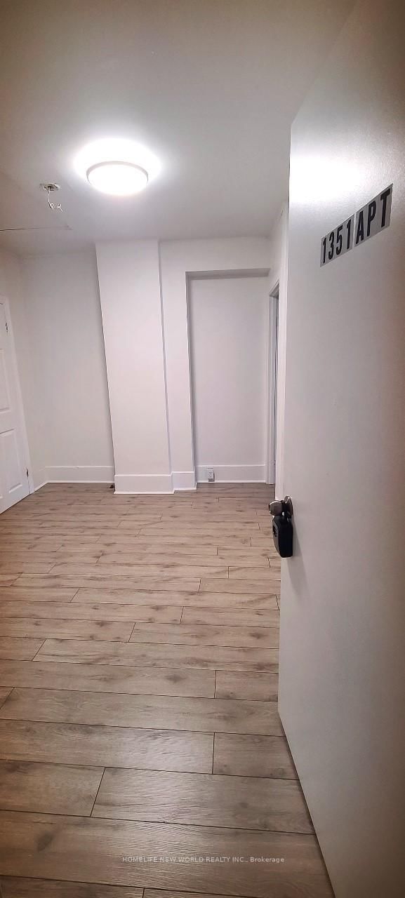 1351 St Clair Avenue W, Unit 2fl Apt - Photo 4