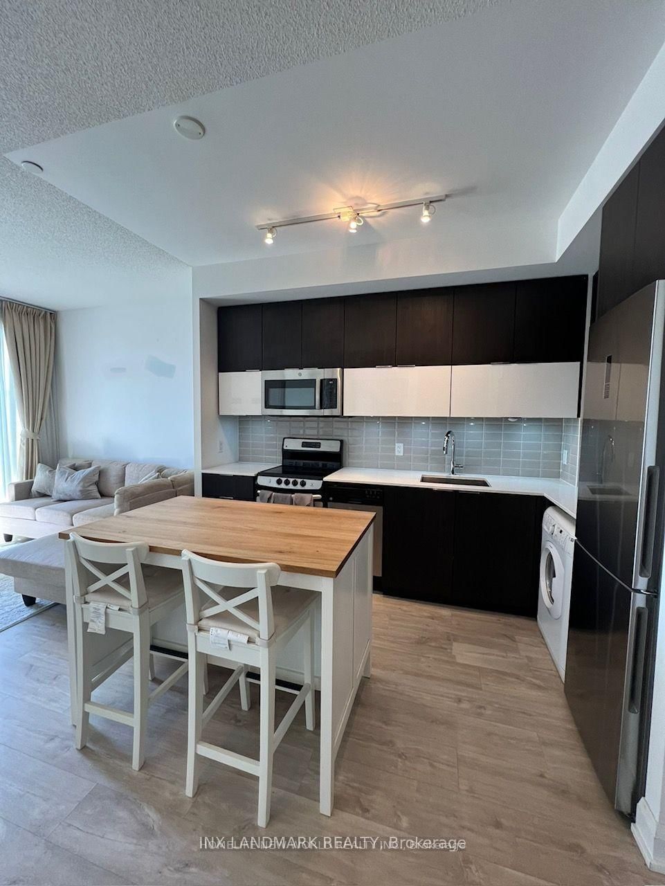 56 Annie Craig Drive, Unit 1606 - Photo 6