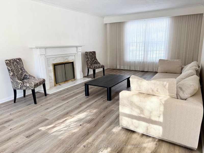 1268 Cleaver Dr, Oakville, L6J 1W3 | Image 3