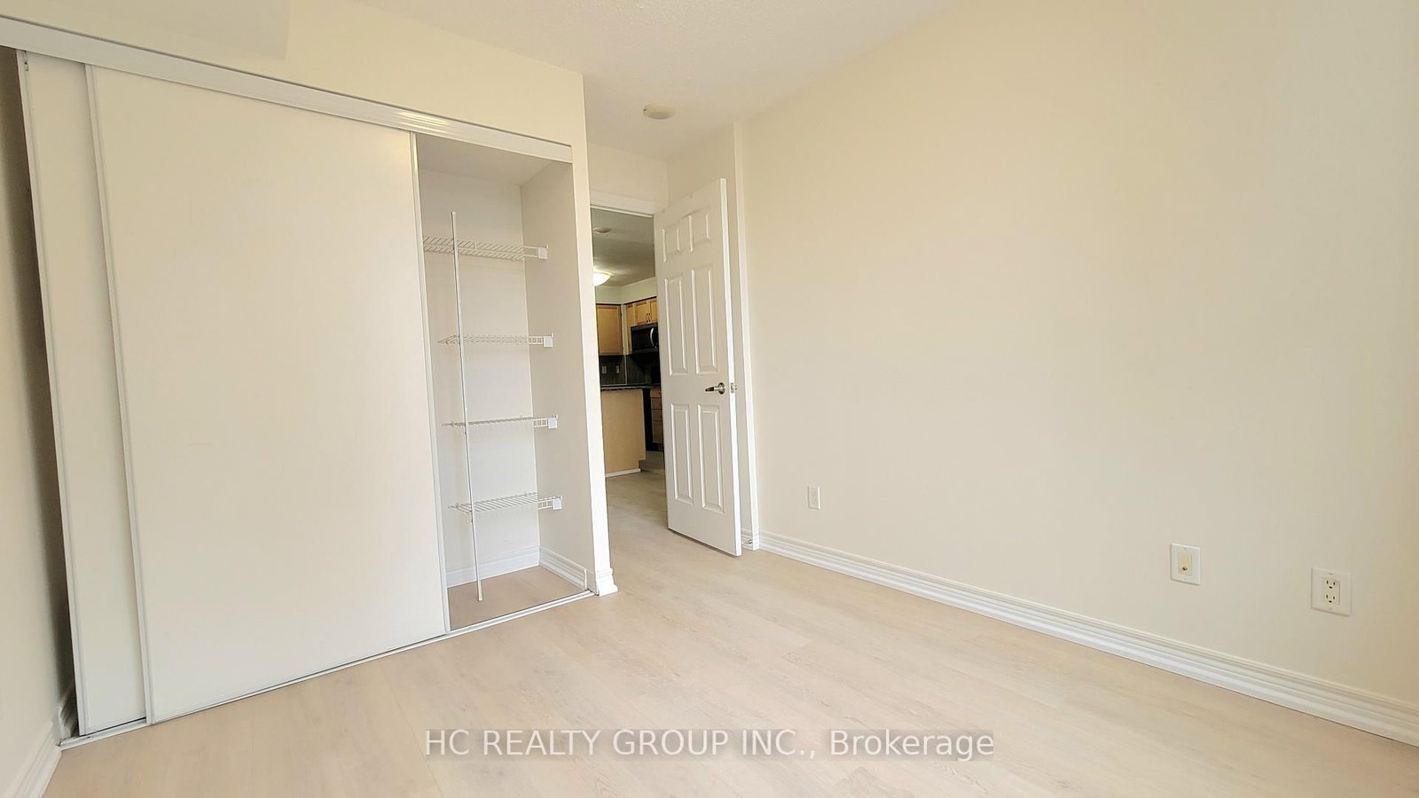 310 Burnhamthorpe Road W, Unit 510 - Photo 13