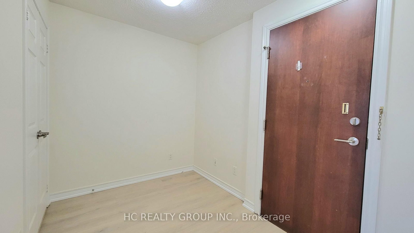 310 Burnhamthorpe Road W, Unit 510 - Photo 15