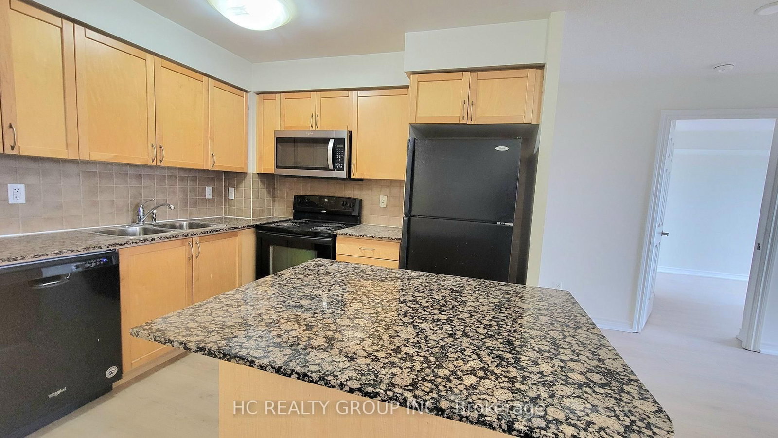 310 Burnhamthorpe Road W, Unit 510 - Photo 4