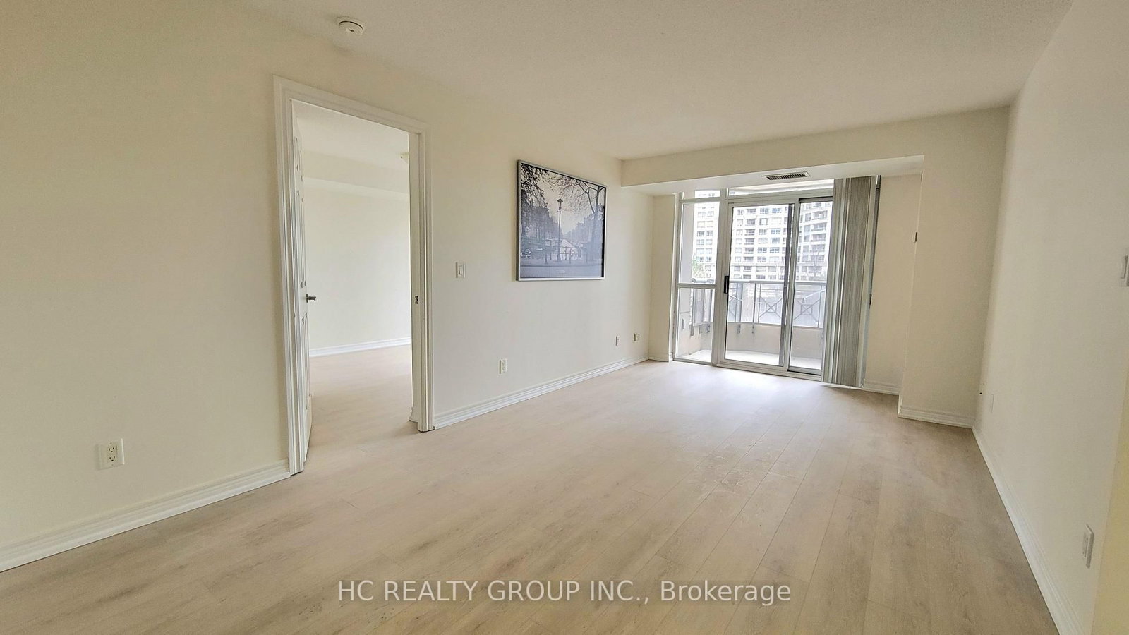 310 Burnhamthorpe Road W, Unit 510 - Photo 6