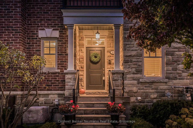 10 - 2061 Maria Street