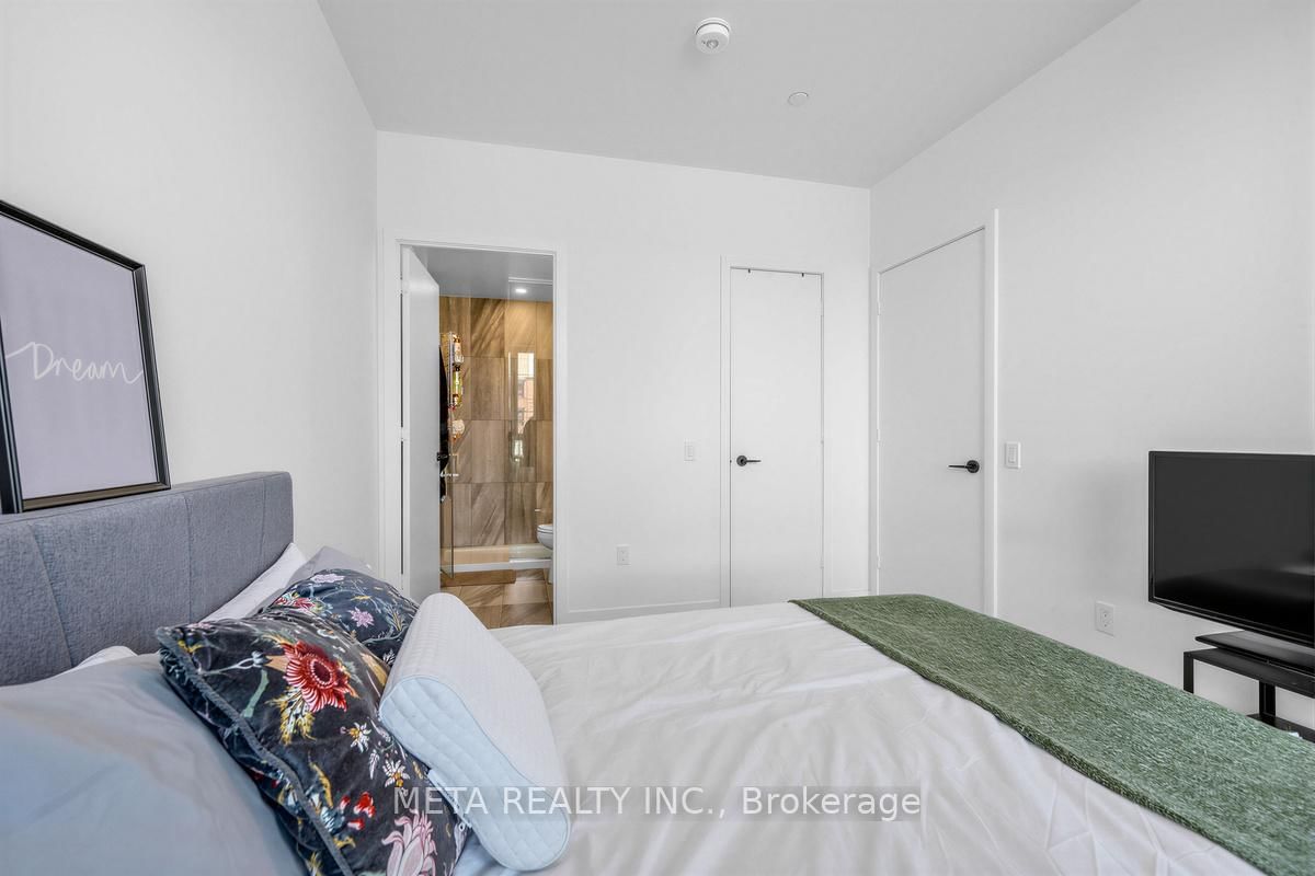 50 George Butchart Drive, Unit 108 - Photo 22