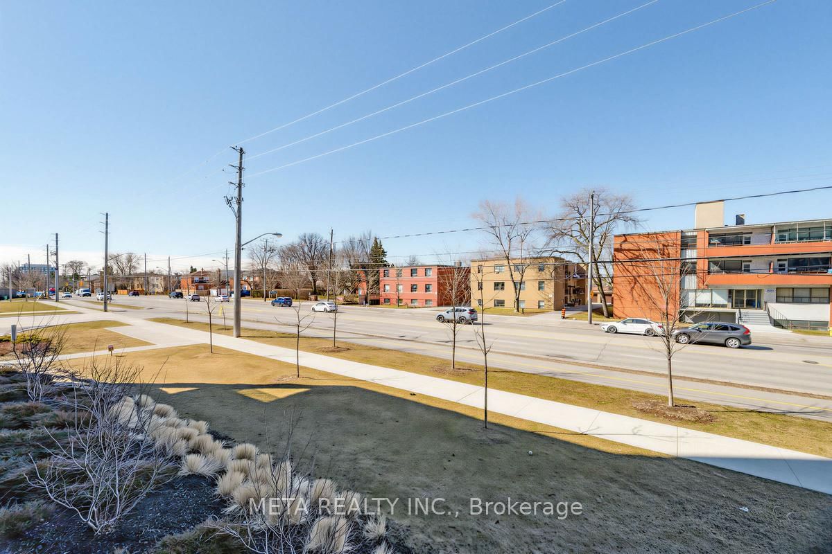 50 George Butchart Drive, Unit 108 - Photo 26