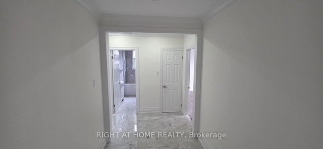 01 - 1782 JANE Street S