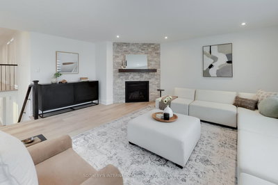 1124 Lansdown Dr, Oakville