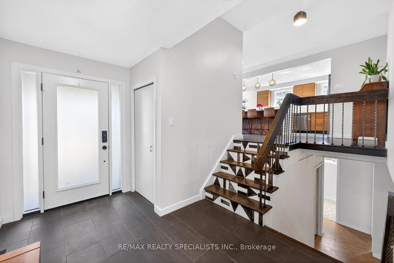 2601 Windjammer Rd, Mississauga, L5L 1H7 | Image 3