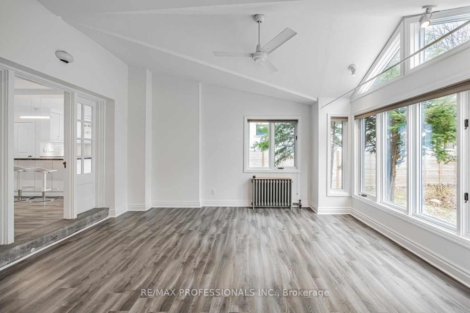 228 The Kingsway - Photo 16