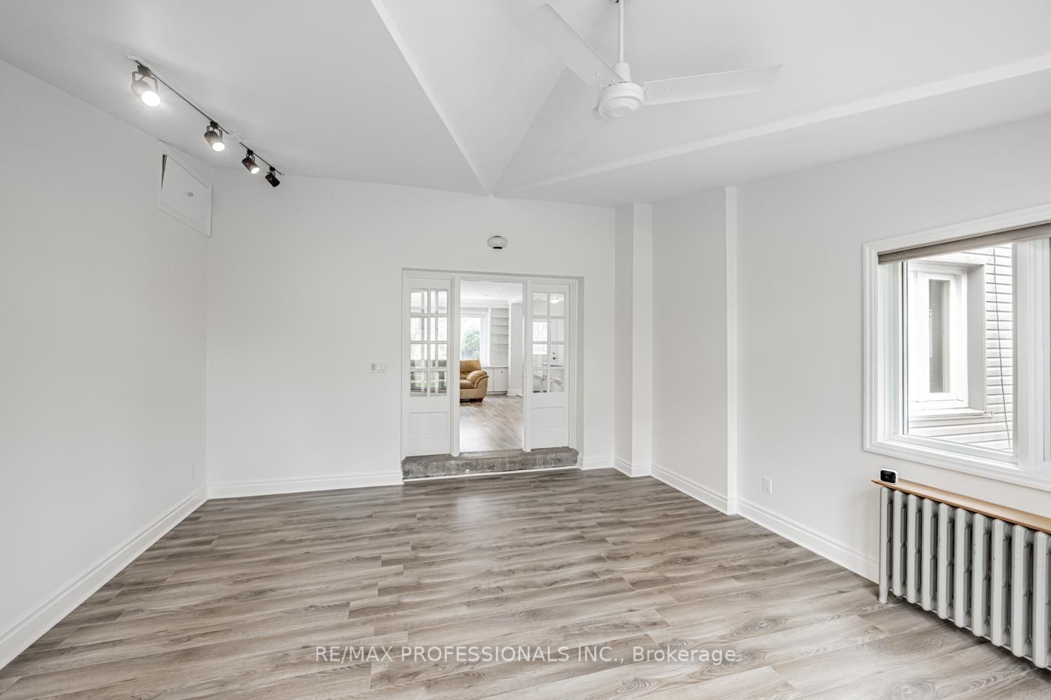 228 The Kingsway - Photo 17